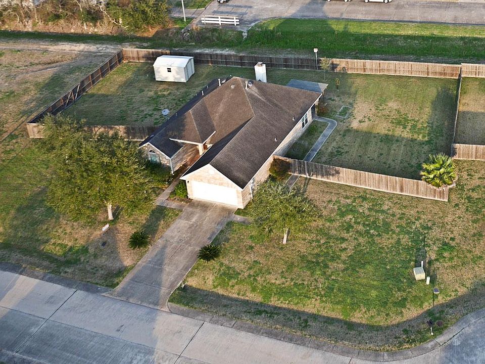 1st image of 4223 Wild Hollow Ln