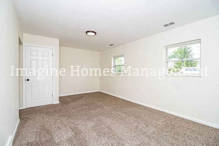 920 Yarger Dr — Photo 12