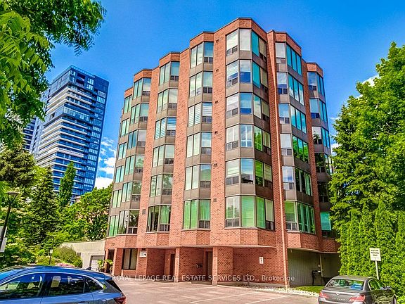 2nd image of 2121 Lakeshore Rd #301