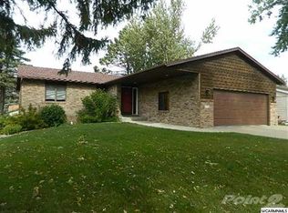 1948 Driftwood Ave, Worthington, MN 56187