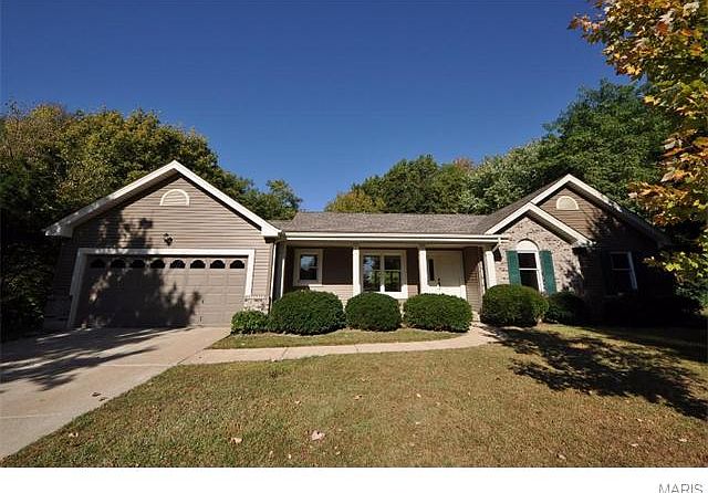 1st image of 15 Contessa Ct
