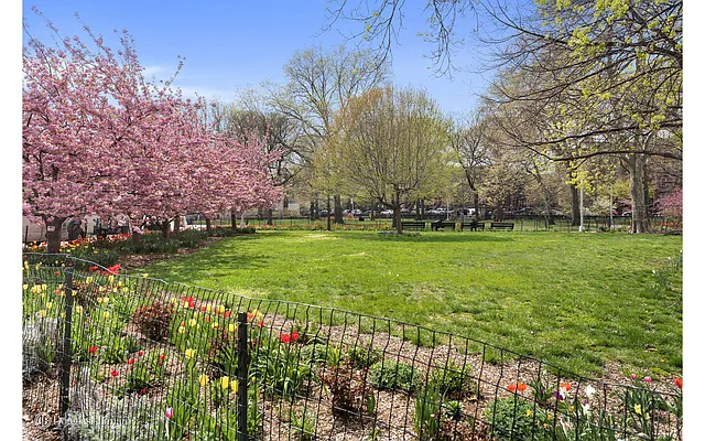 Sold by Douglas Elliman | media 32
