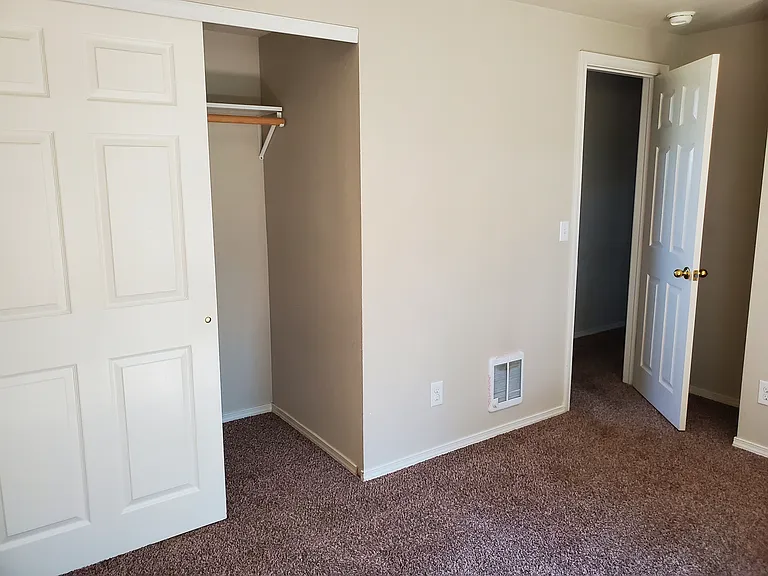 515 E McFarland Ave #A — Photo 8