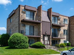 353 Hawthorne, Mount Prospect, IL 60056