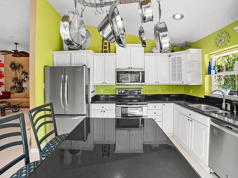 1256 Lake Breeze Dr — Photo 13