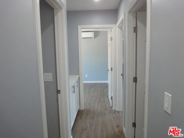 1151 Royal Ave — Photo 7