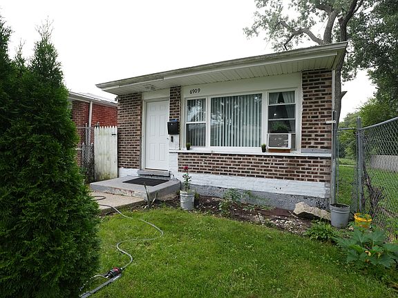 2nd image of 6909 S Ada St