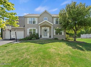 5 Apple Tree Ln, Wilton, NY 12831