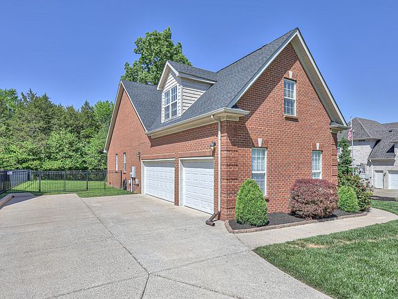 2nd image of 5214 Stonewood Dr