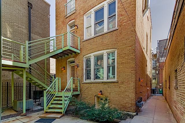 1st image of 2103 N Kenmore Ave APT 2R