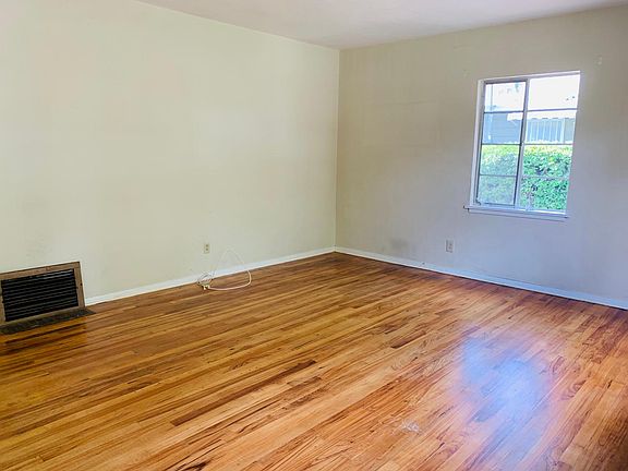 4th image of 4293 Revere Pl
