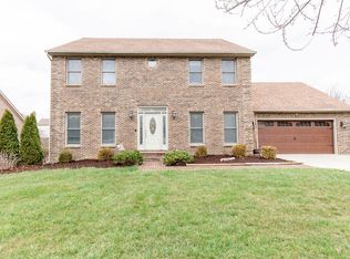 717 Maple Ridge Ln, Lexington, KY 40509