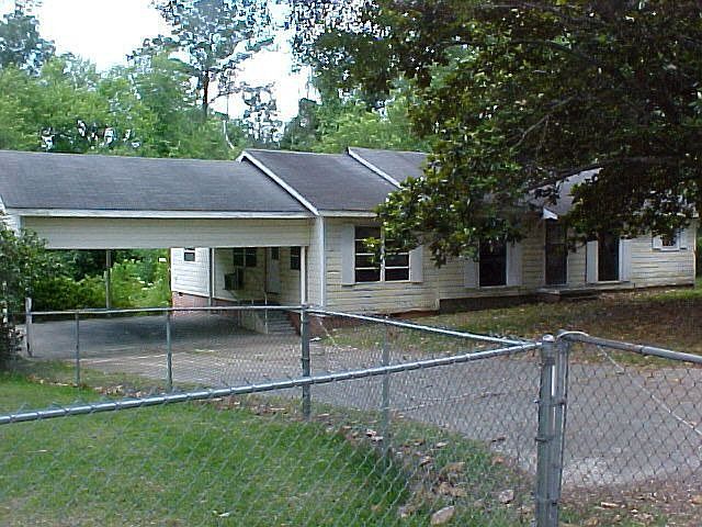 2nd image of 8 Eastview Dr