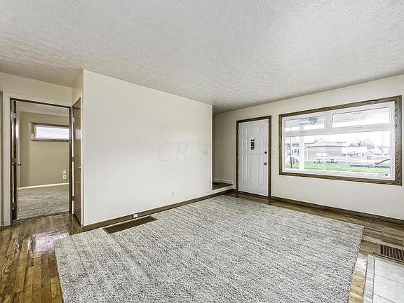 3rd image of 744 S Wheatland Ave