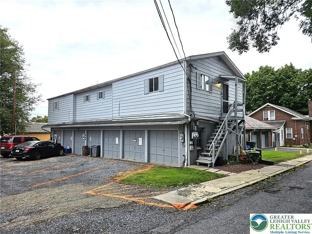 1 bed, 600 sqft, $1,100 — Photo 2
