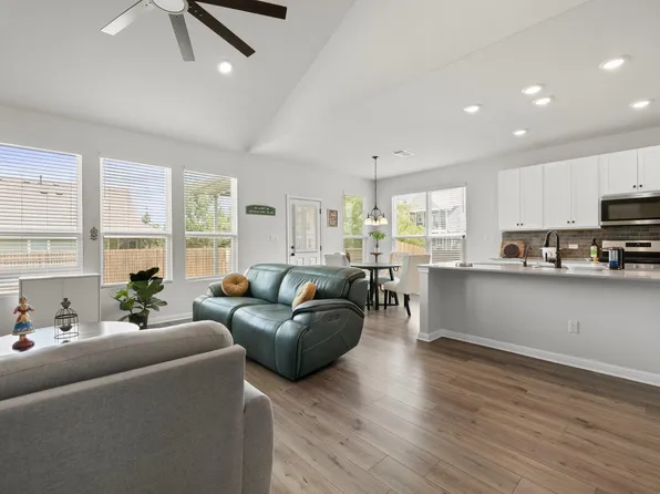 2604 Danbury Ln, Leander, TX 78641