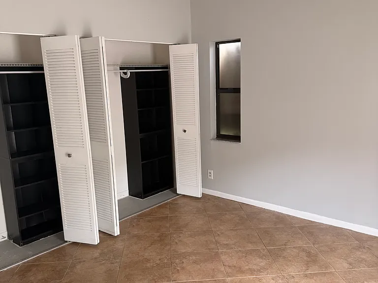 3076 S Oakland Forest Dr #503 — Photo 9