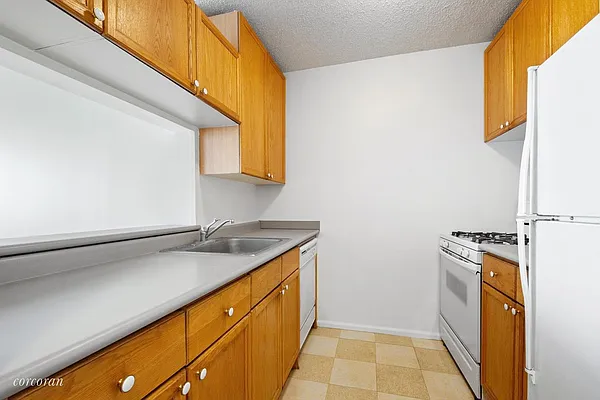 Sold by Corcoran | media 31