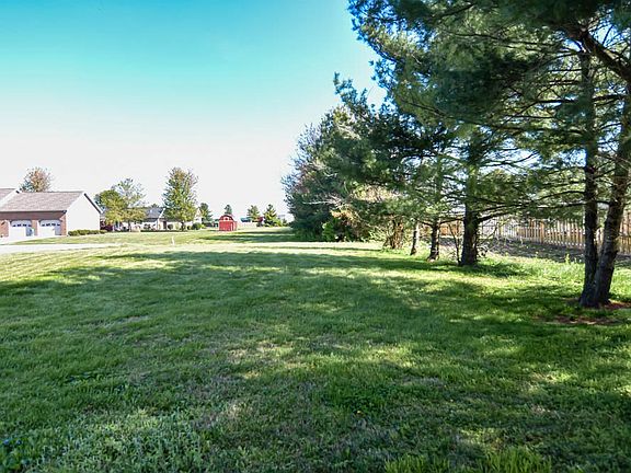 5th image of 18 Leon Ln