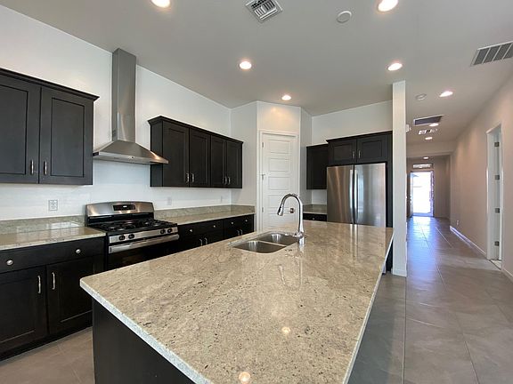 2nd image of 2133 E Oriole Dr