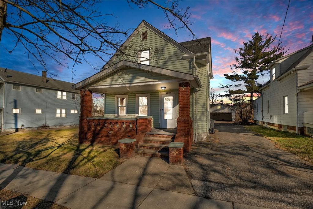 Real estate listing image