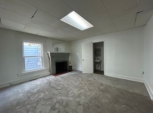 512 W Battell St, Mishawaka, IN 46545