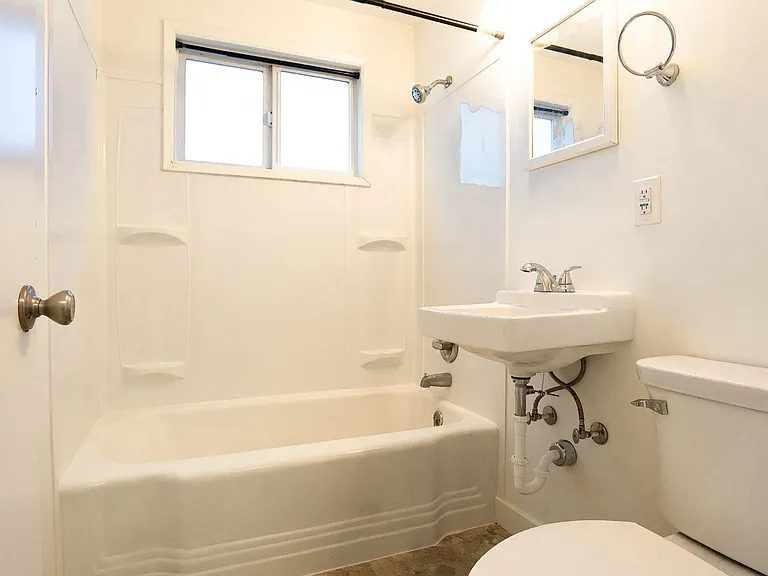 6512 Martin Luther King Way S — Photo 9