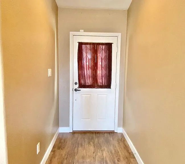 11381 S Kingman Ave — Photo 2