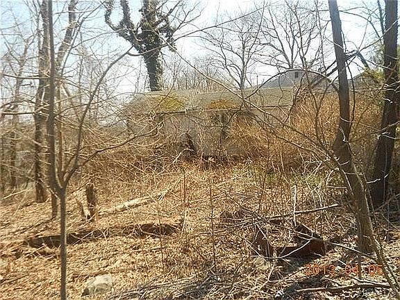 2nd image of 48 Worthington Dr W