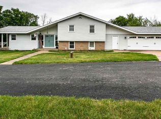 4752 W Stagecoach Trl, Galena, IL 61036