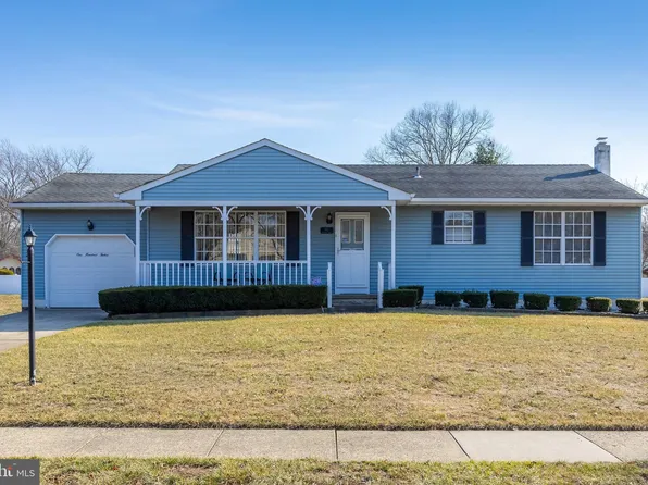 112 Ridgeway Ln, Mullica Hill, NJ 08062