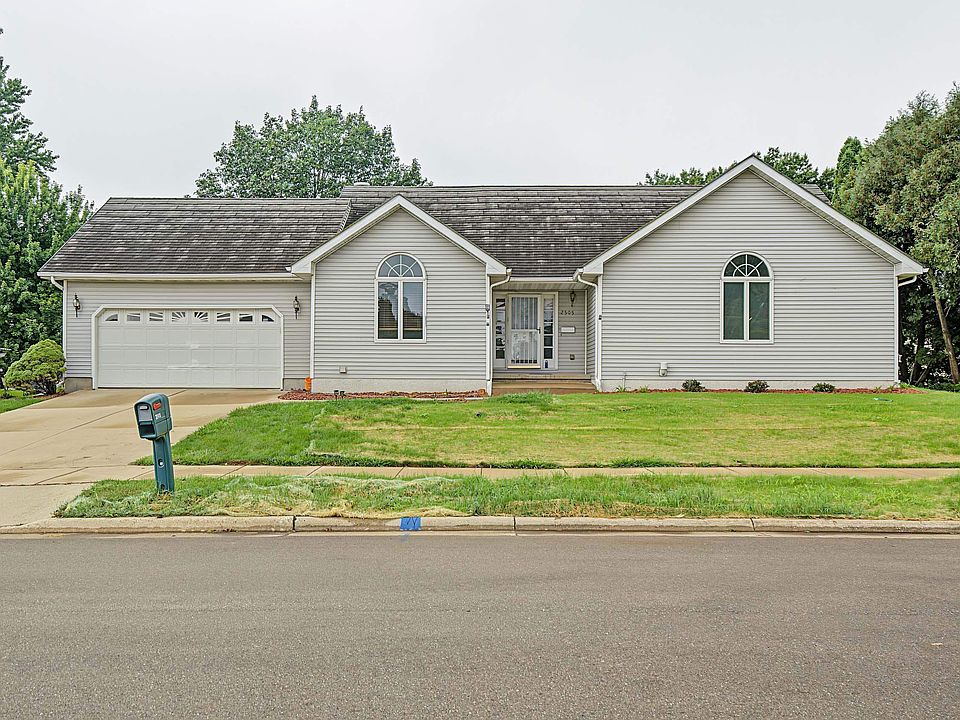 1st image of 2505 14th Ave