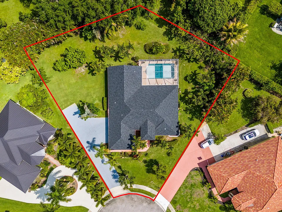 15495 Rolling Meadows Cir