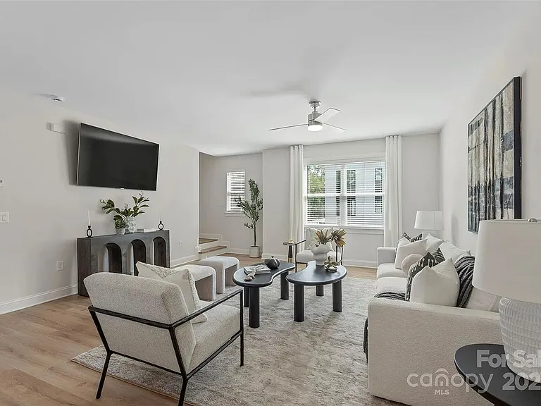 1104 Wonder Way — Photo 25