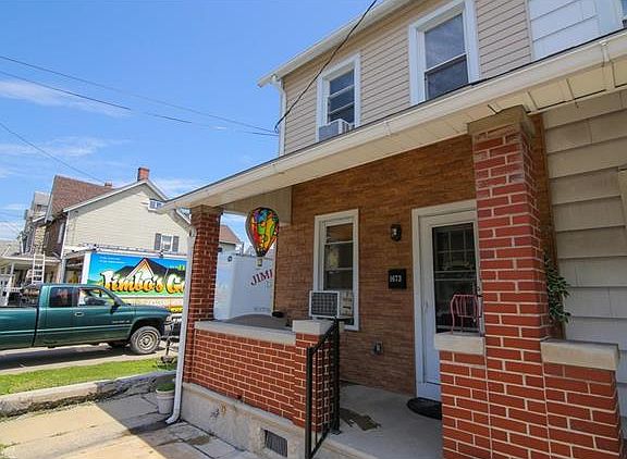 2nd image of 1673 Newport Ave