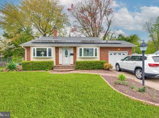15 Glenview Dr, Cinnaminson, NJ 08077