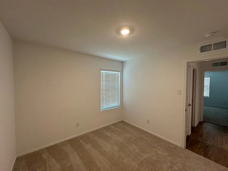 1132 Dashwood Dr — Photo 14