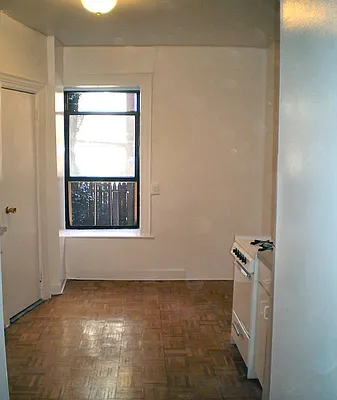 Rented by City Connections Realty | media 41