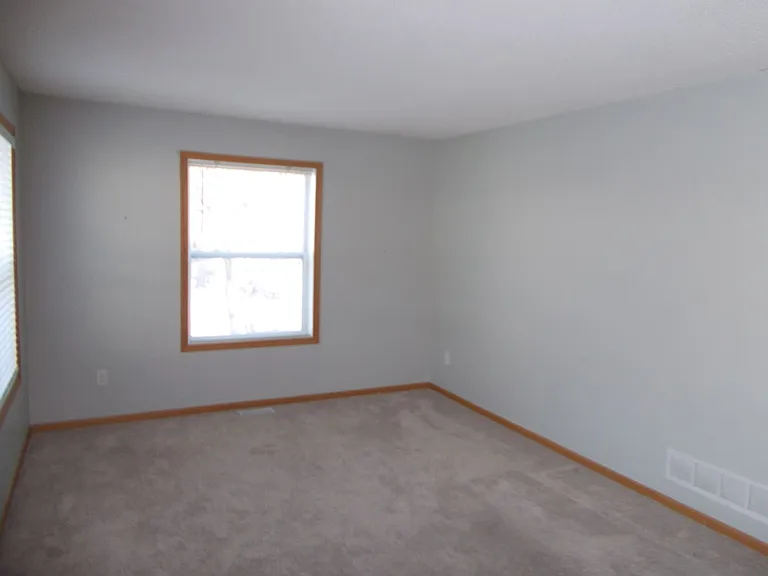 1022 Stinson St — Photo 5
