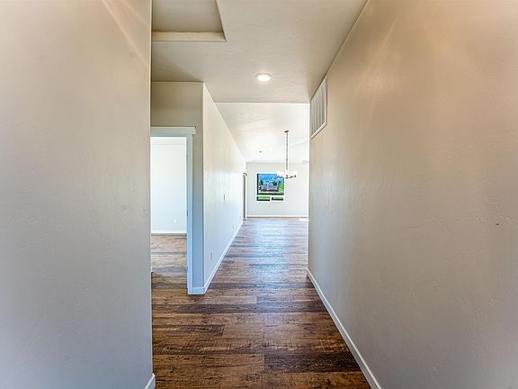 5th image of 1301 M Rd