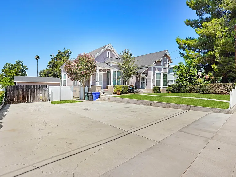 6998 Palm Ave — Photo 2
