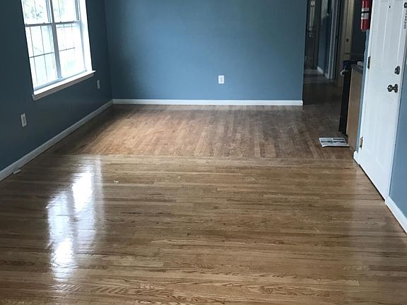 3rd image of 56 Willoughby St #2