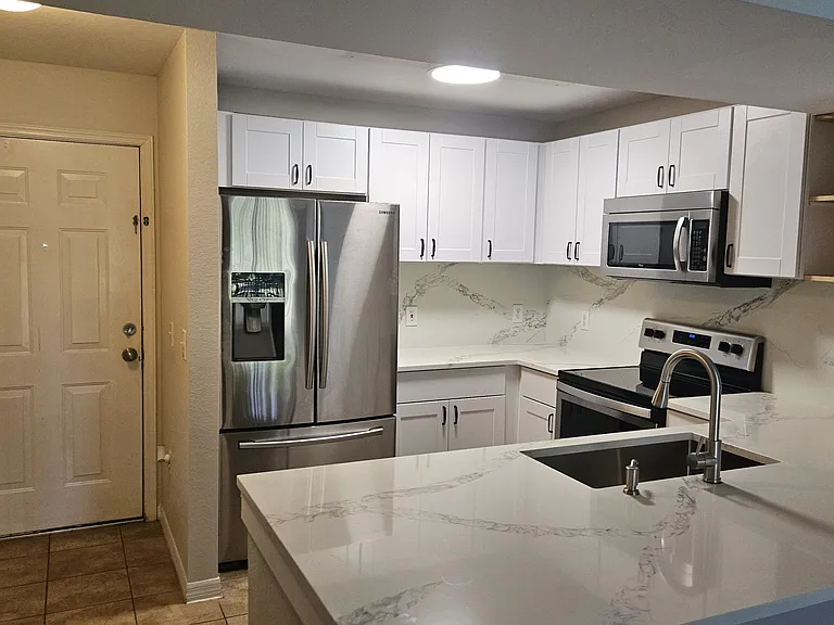 8274 Key Royal Cir #1026 — Photo 3