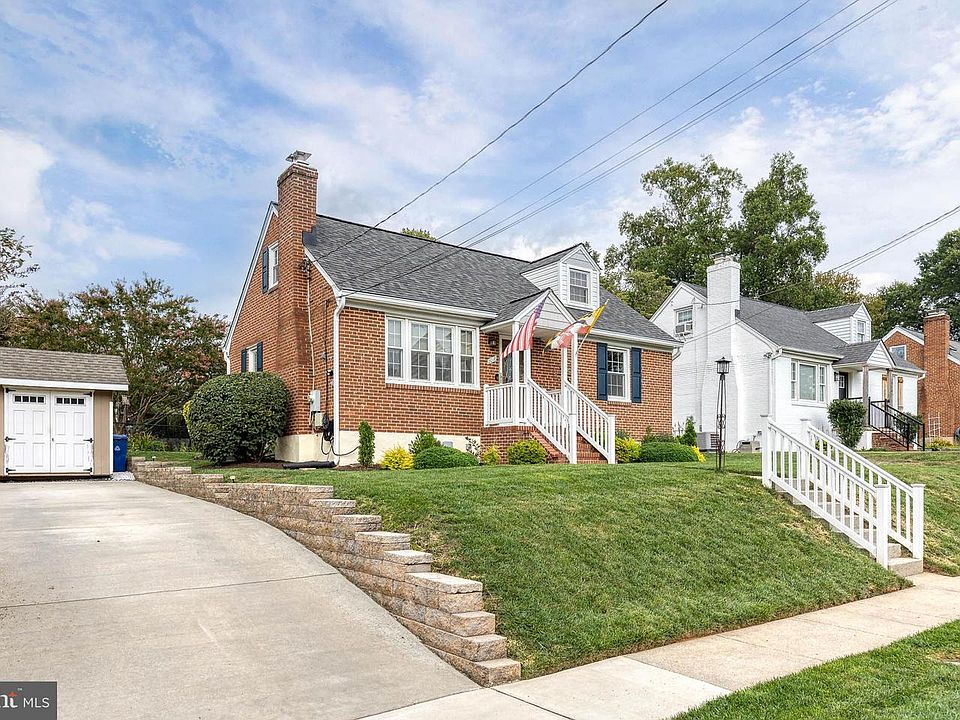 1st image of 2018 Rockwell Ave