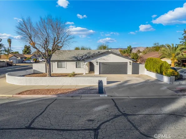 220 W Wright St, Hemet, CA 92543