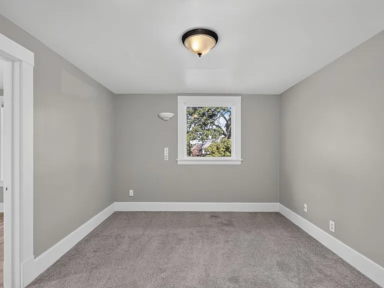 820 S J St #B — Photo 16