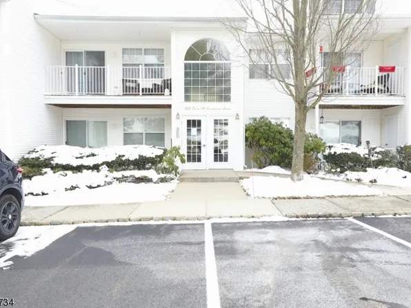 103 Crestview Ln, Mount Arlington Boro, NJ 07856