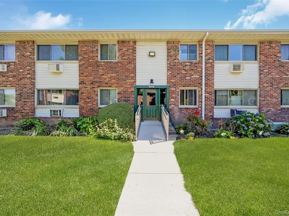 2433 union Boulevard #2B (upper), Islip, NY 11751