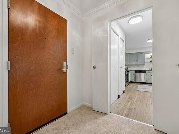 2nd image of 4970 Sentinel Dr Unit 11-405