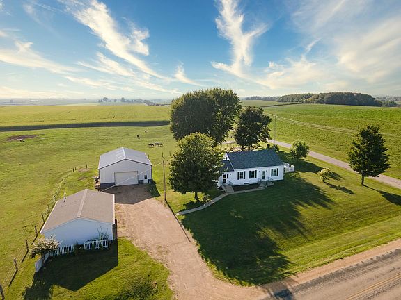 3rd image of 1693 County Road Z